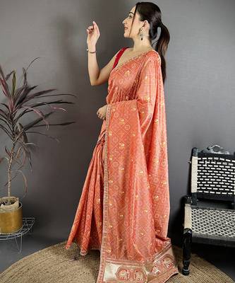 Women peach vichitra silk blend bandhani & animal motifs bandhani saree 2