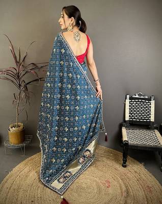 Women peacock blue vichitra silk blend bandhani & animal motifs bandhani saree 4