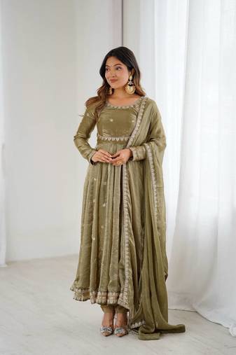 Green Fandy Silk Embroidered  Kurti Pant Dupatta