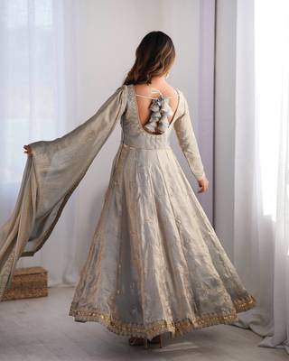 Grey Fandy Silk Embroidered Kurti Pant Dupatta 2