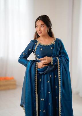 Blue Fandy Silk Embroidered Kurti Pant Dupatta 3
