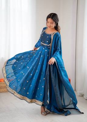 Blue Fandy Silk Embroidered Kurti Pant Dupatta 4