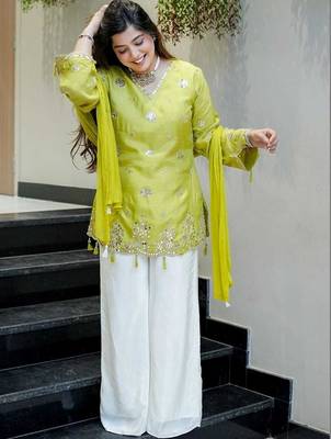 parrot green silk blend mirror embroidered kurta set with nazmin dupatta 2