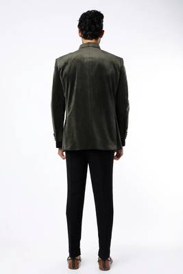 Olive green embroidered suede velvet bandhgala for men 2