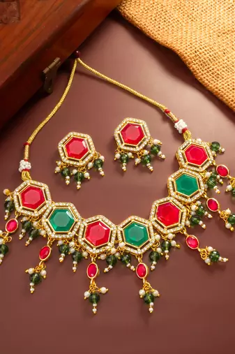 Red green stone kundan choker set