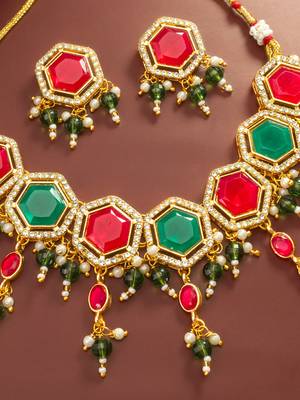 Red green stone kundan choker set 2