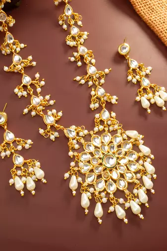 Floral kundan pendant long necklace set
