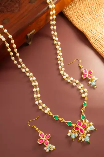 Double layer pearl pendant necklace set