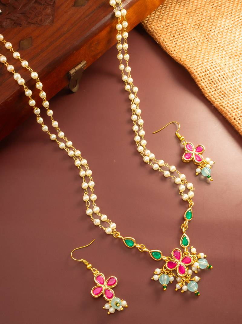 Double layer pearl pendant necklace set