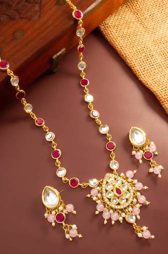 Ruby kundan pendant necklace earring set