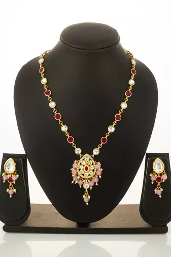 Ruby kundan pendant necklace earring set