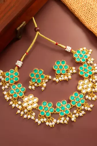 Green floral kundan necklace earring set