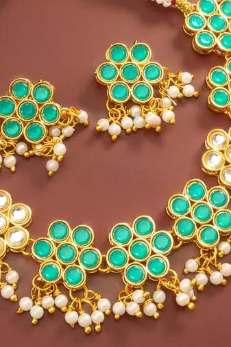 Green floral kundan necklace earring set