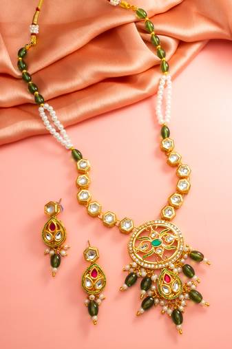 Green meenakari kundan necklace earring set