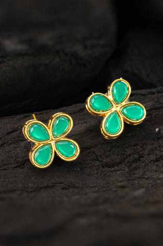 Green clover stone stud earrings