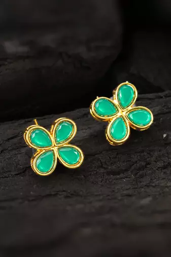 Green clover stone stud earrings