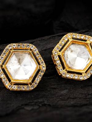 Hexagonal crystal stud earrings 2