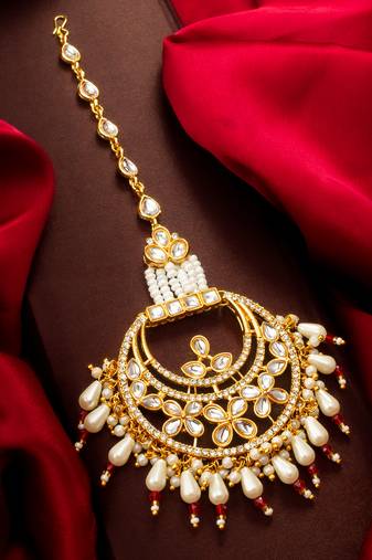 Pearl cascade kundan maang tikka