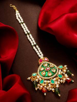 Green meenakari kundan maang tikka 1