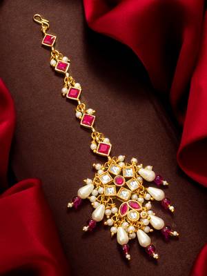 Pink pearl kundan beaded maang tikka 1
