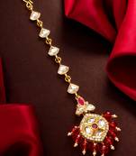 Red hexagon kundan maang tikka