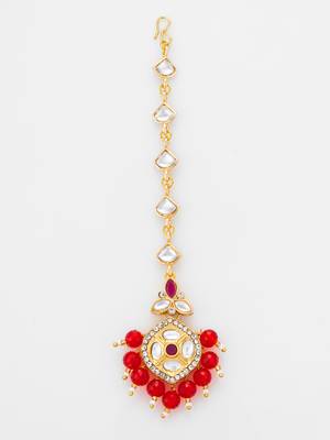 Red hexagon kundan maang tikka 3