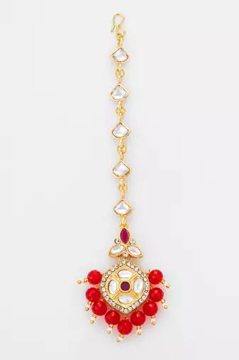 Red hexagon kundan maang tikka