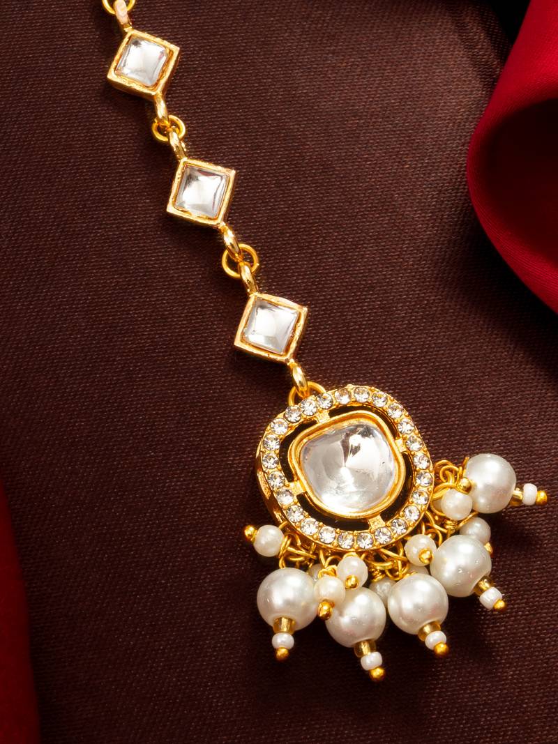 white kundan pearl maang tikka
