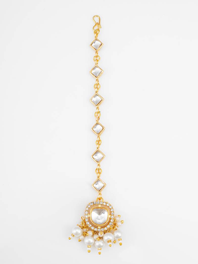 white kundan pearl maang tikka
