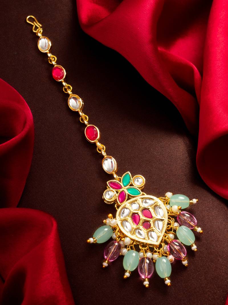 Heart kundan pastel maang tikka