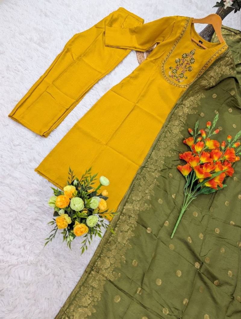  mustard silk blend embroidered kurta set women with dupatta pant