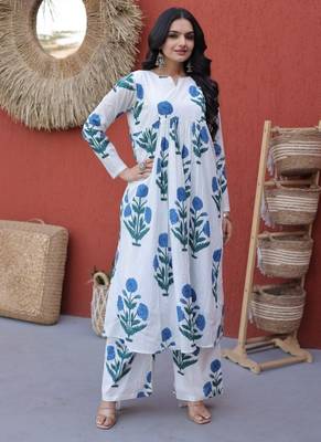 White floral printed cotton kurta pant set 4