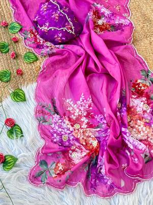 Magenta Color digital prints flower and hand moti work Silk Blend Saree 4