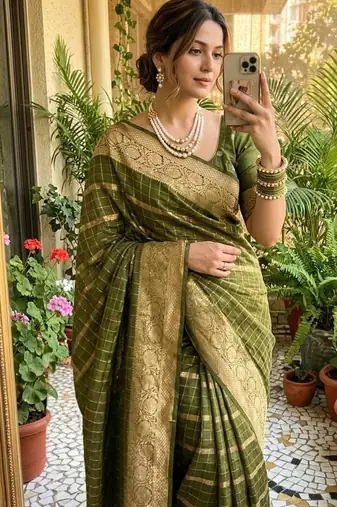 Mehndi Green Color zari chekcs weaving  Work Viscose Saree