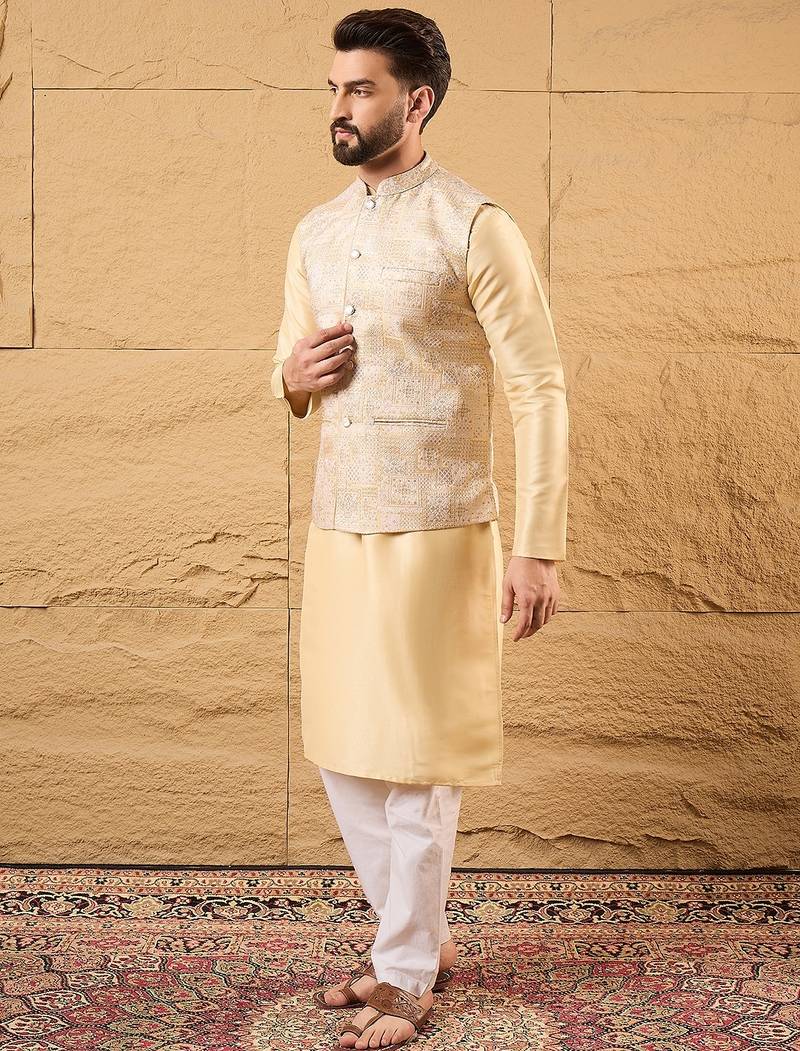 Mens cream silk blend woven design mandarin collar koti