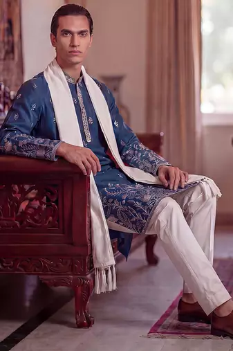 Men blue chanderi silk solid embroidered straight kurta trouser with dupatta