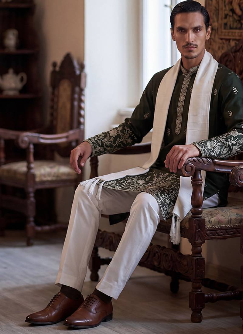 Men olive chanderi silk solid embroidered straight kurta trouser with dupatta