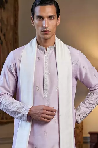 Men lavender silk blend floral embroidered straight kurta trouser with dupatta