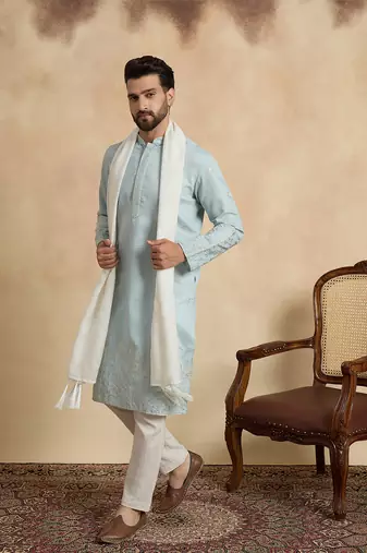 Men blue silk blend solid embroidered straight kurta trouser with dupatta