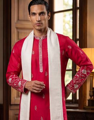 Men pink silk blend solid embroidered straight kurta trouser with dupatta 2
