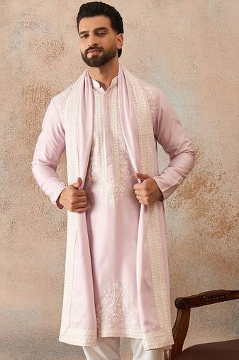Men lavender silk blend solid embroidered straight kurta trouser with dupatta