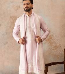 Men lavender silk blend solid embroidered straight kurta trouser with dupatta