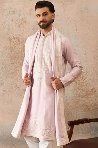 Men lavender silk blend solid embroidered straight kurta trouser with dupatta