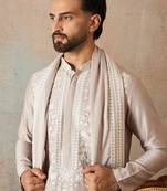 Men beige silk blend solid embroidered straight kurta trouser with dupatta