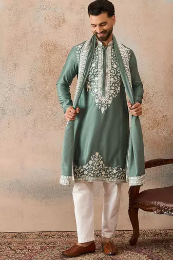 Men green silk blend solid embroidered straight kurta trouser with dupatta