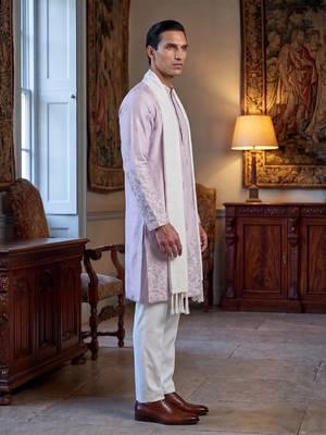 Men lavender silk blend floral embroidered straight kurta with dupatta 3