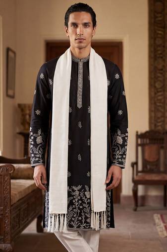 Men black silk blend solid embroidered straight kurta with dupatta