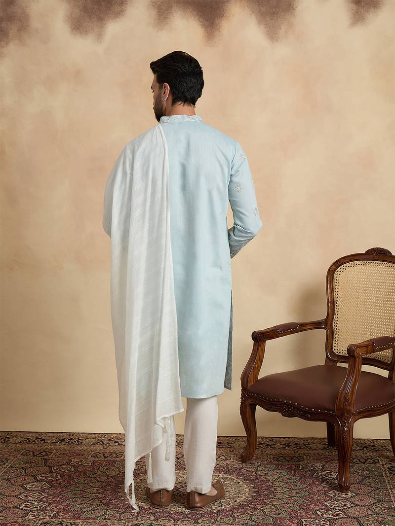 Men blue silk blend solid embroidered straight kurta with dupatta