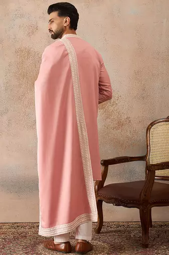 Men Pink silk blend solid embroidered straight kurta with dupatta
