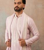Men lavender silk blend solid embroidered straight kurta with dupatta